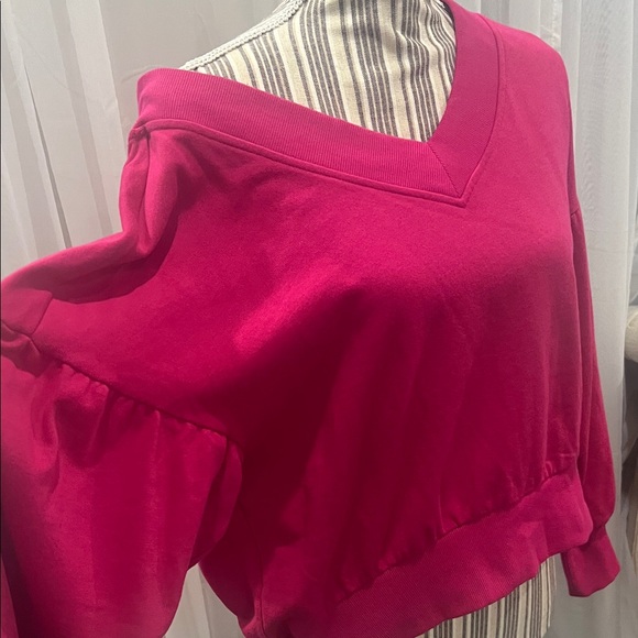 Wild Fable Pink V-Neck Sweatshirt - Picture 2 of 5